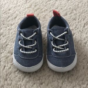 Carter's Crib Shoes 0-3 Months